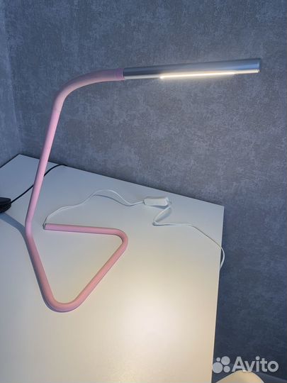 Лампа настольная