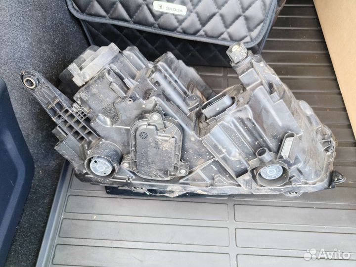 Фара левая skoda rapid (2) 2020