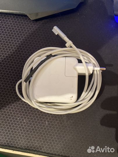 Зарядка на macbook