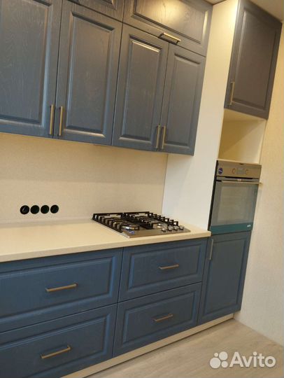 Кухни на заказ (шкафы в потолок)