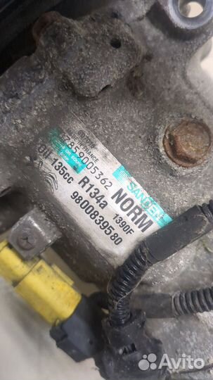 Компрессор кондиционера Peugeot 3008, 2013