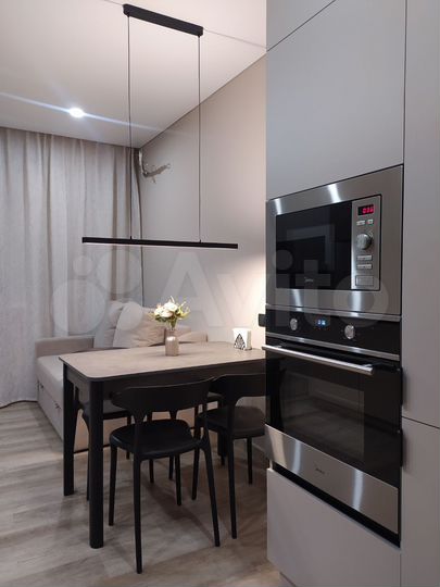 2-к. квартира, 61 м², 10/17 эт.