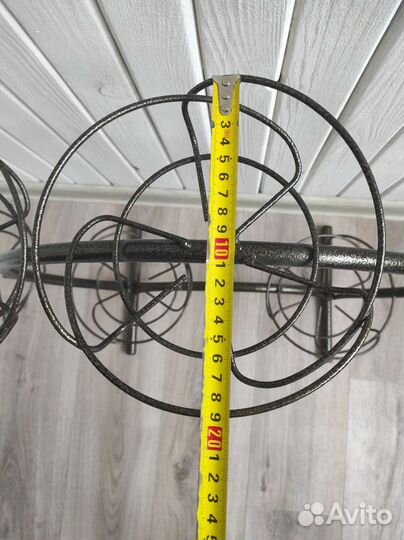 Подставка для цветов напольная металлическая