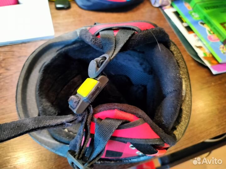 Горнолыжный шлем