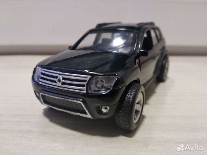 Модель автомобиля Рено Дастер