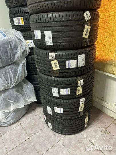Michelin Pilot Sport 4 SUV 275/40 R21 и 315/35 R21