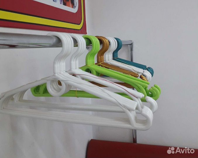 Вешалки плечики для одежды