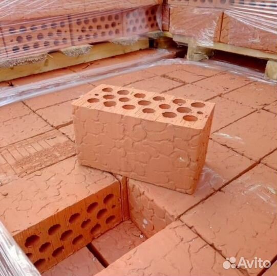 Красный кирпич