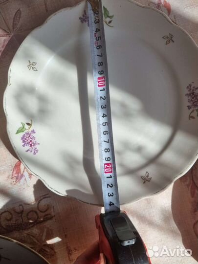 2 Тарелки и 2 салатника времен СССР