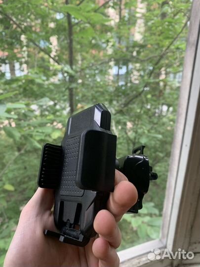 Держатель для телефона в машину