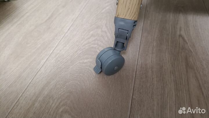 Прикроватная кроватка для новорожденного