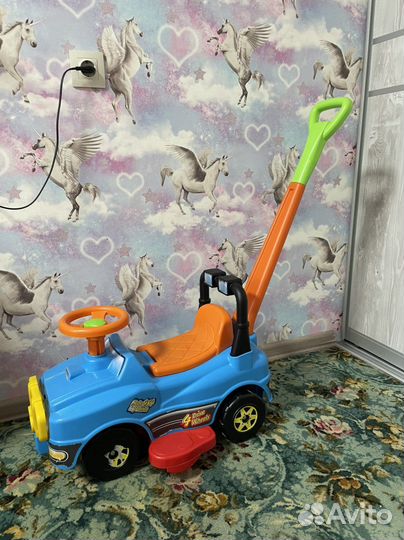 Машинка-каталка