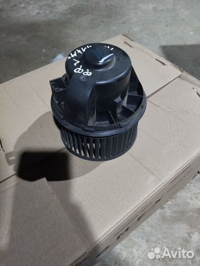 Вентелятор моторчик печки фокус 2 focus 2 ford