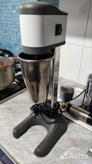 Профессиональный миксер для молочных коктейлей