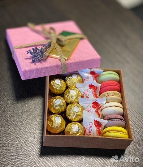 Подарочный бокс на 8 марта