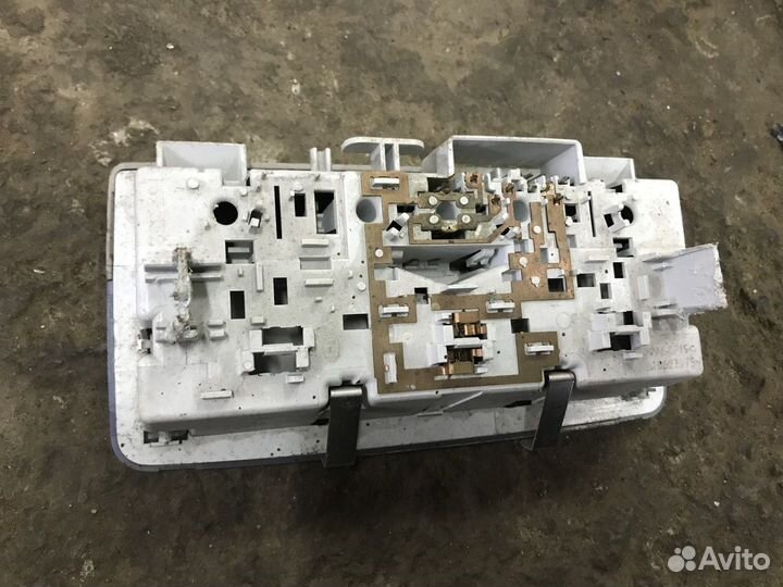 Плафон внутреннего освещения (Chevrolet Cruze)