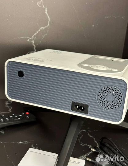 Проектор М8