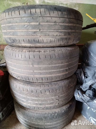 Dunlop SP Sport Maxx 050+ 255/60 R17