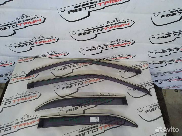 Ветровик nissan cima fgdy33 fgny33 FGY33 FHY33 зад