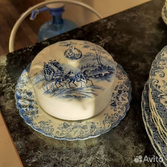 Сервиз столовый, антикварный