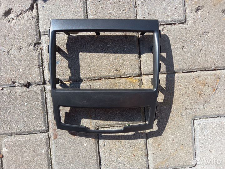 Ssangyong new actyon рамка магнитолы