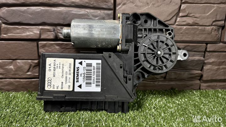 Моторчик стеклоподъемника задний левый Audi A4 B6