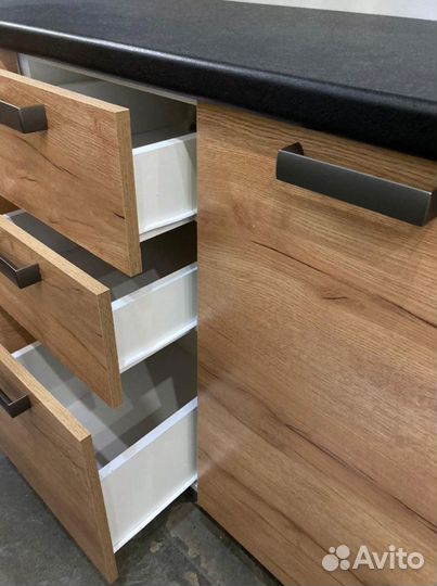 Кухня Крафт 2м + столешница цельная 2м (38мм)