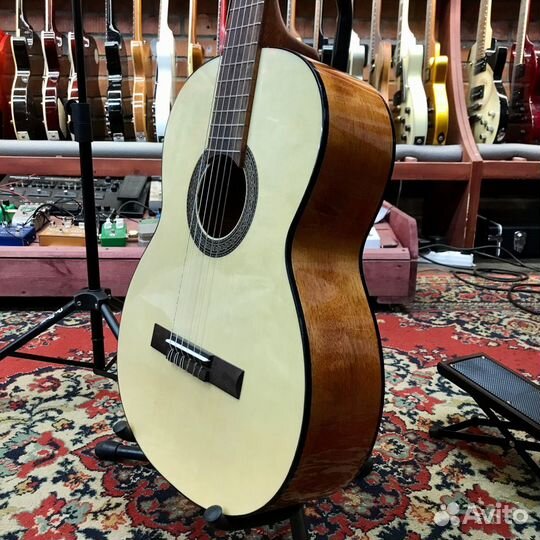 Классическая гитара Cort AC100 4/4 Semi Gloss