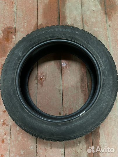 Nokian Tyres Hakkapeliitta 9 SUV 235/55 R19 105T