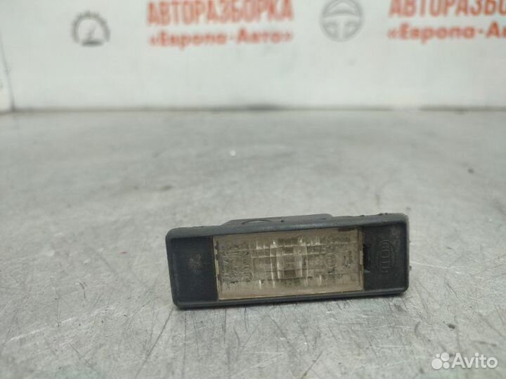 Фонарь подсветки номера Citroen C4 хэтчбек 1.6 Л