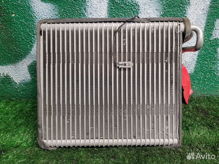 Радиатор кондиционера салоны на Nissan Juke