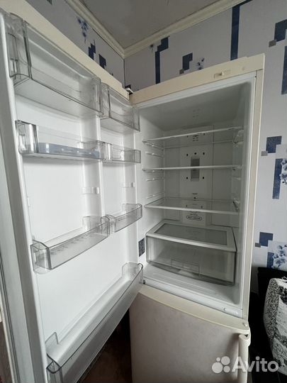 Холодильник lg