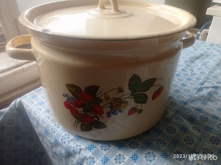 Кастрюля эмалированная СССР новая