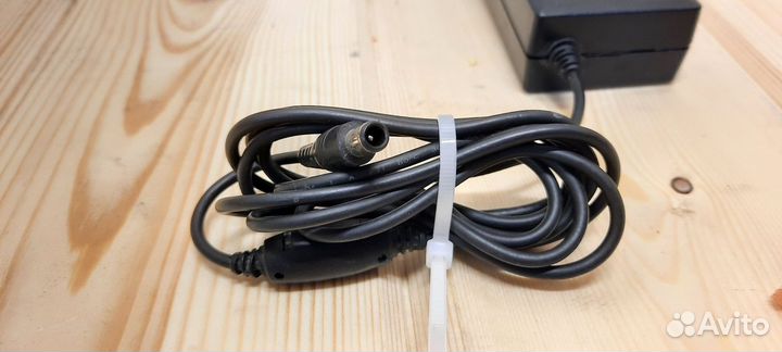 Зарядка для ноутбука/монитора Samsung
