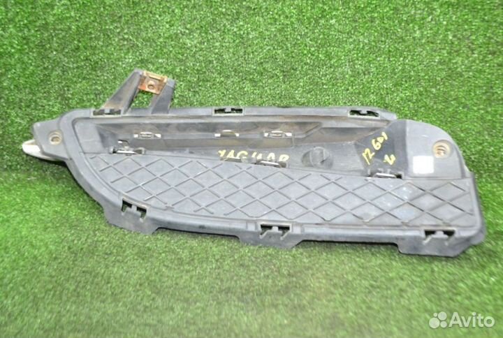 Решетка в бампер Jaguar XF I, рестайлинг