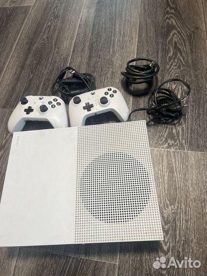 Xbox One S