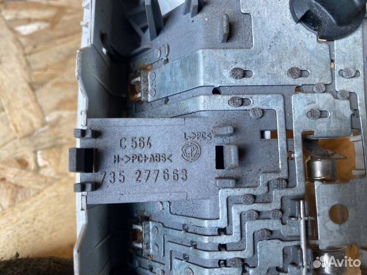 Плафон внутреннего освещения Fiat Albea