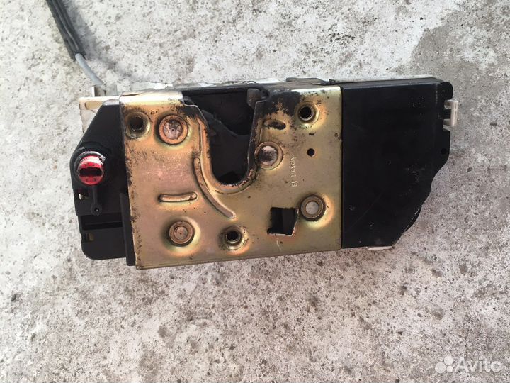 Замок двери задней Peuget 307 (2903)