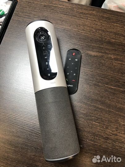 Web-камера Logitech Conference Cam Connect