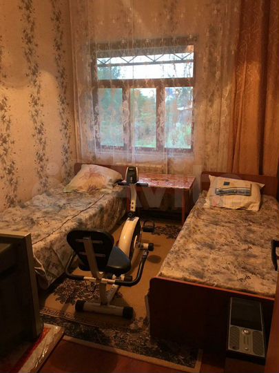 Комната 10 м² в > 9-к., 1/1 эт.