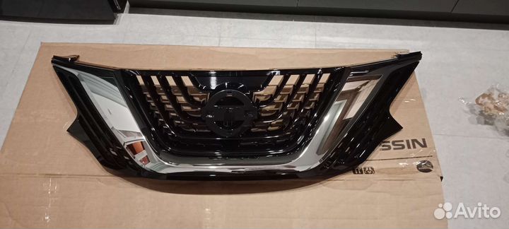 Решетка радиатора Z52