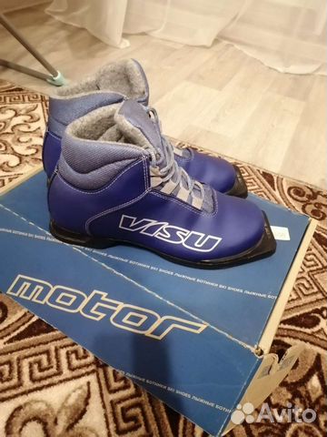 Лыжные ботинки