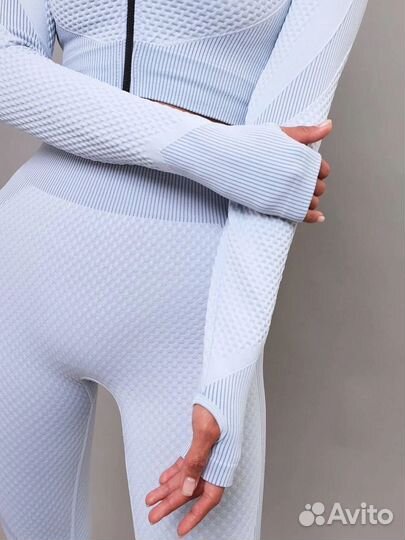 Костюм для фитнеса 42р