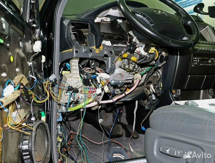 Ремонт электрики Toyota coms Ремонт подсветки в салоне