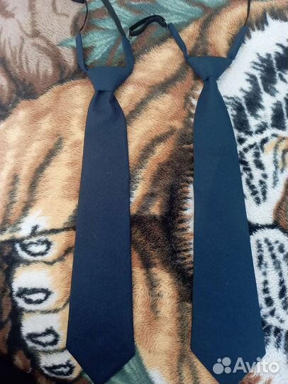 Галстук военный