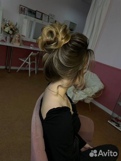 Макияж и прическа