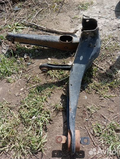 Рычаг задний левый лансер 10