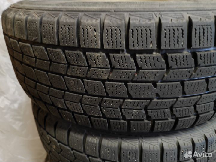 Dunlop Graspic DS3 215/65 R16