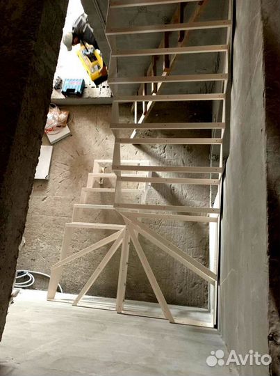 Каркасы лестниц