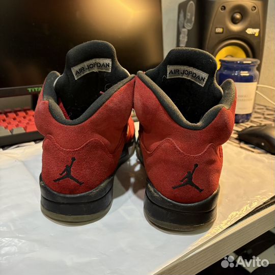 Nike air jordan 5 красные